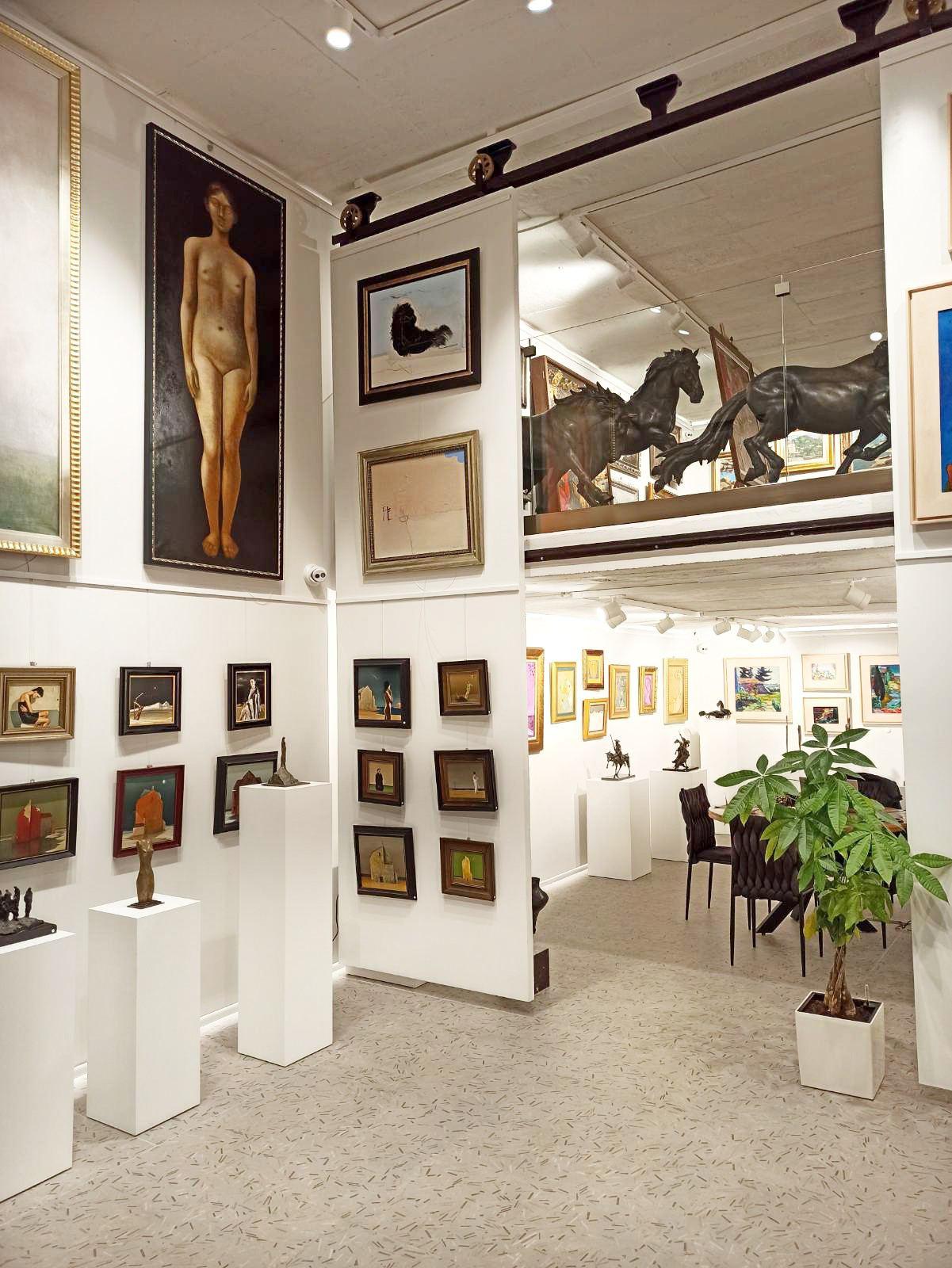 Gallery view 1